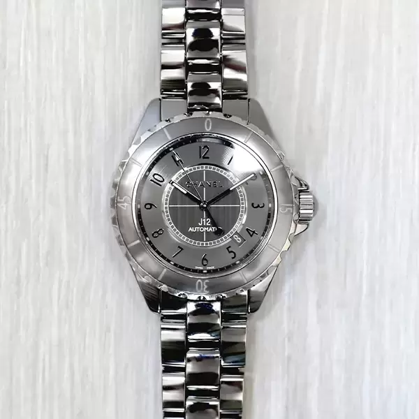 シャネル J12 38mm クロマティック 4