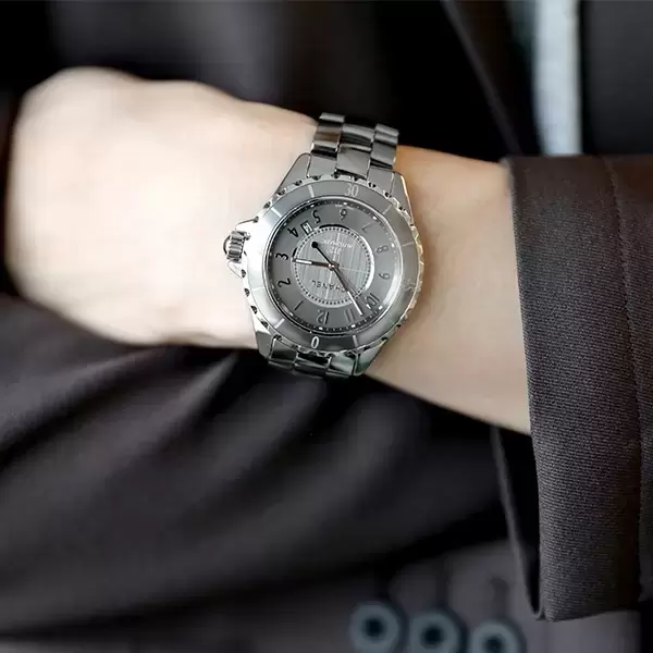シャネル J12 38mm クロマティック 5